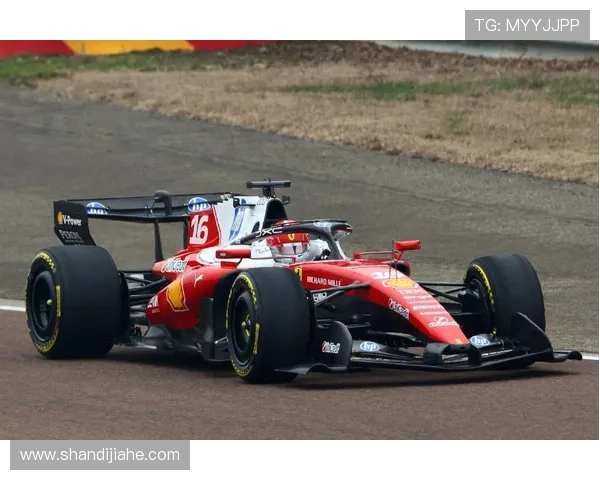 红牛练习赛尾速落后梅赛德斯 红牛练习赛尾速落后梅赛德斯