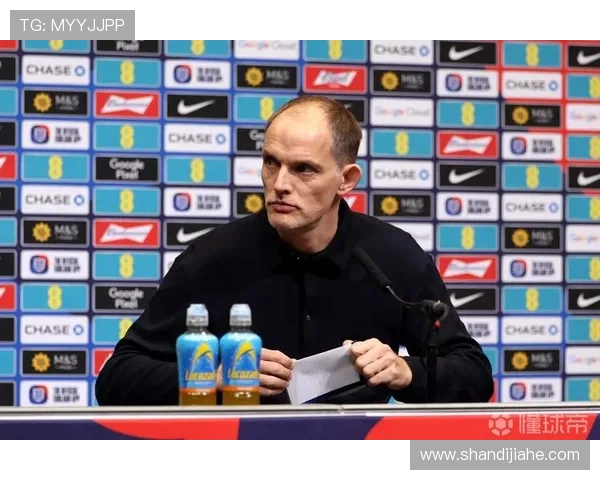 红军前理疗师:比赛过多球员需注重休息 红军前理疗师:比赛过多球员需注重休息